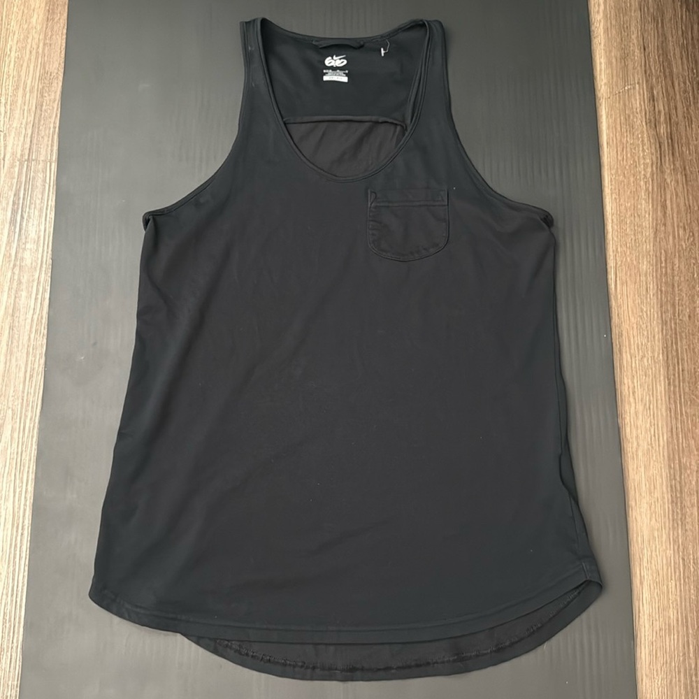 NWOT Nike 6.0 Pocket Tank Top Women’s  Black DriFit